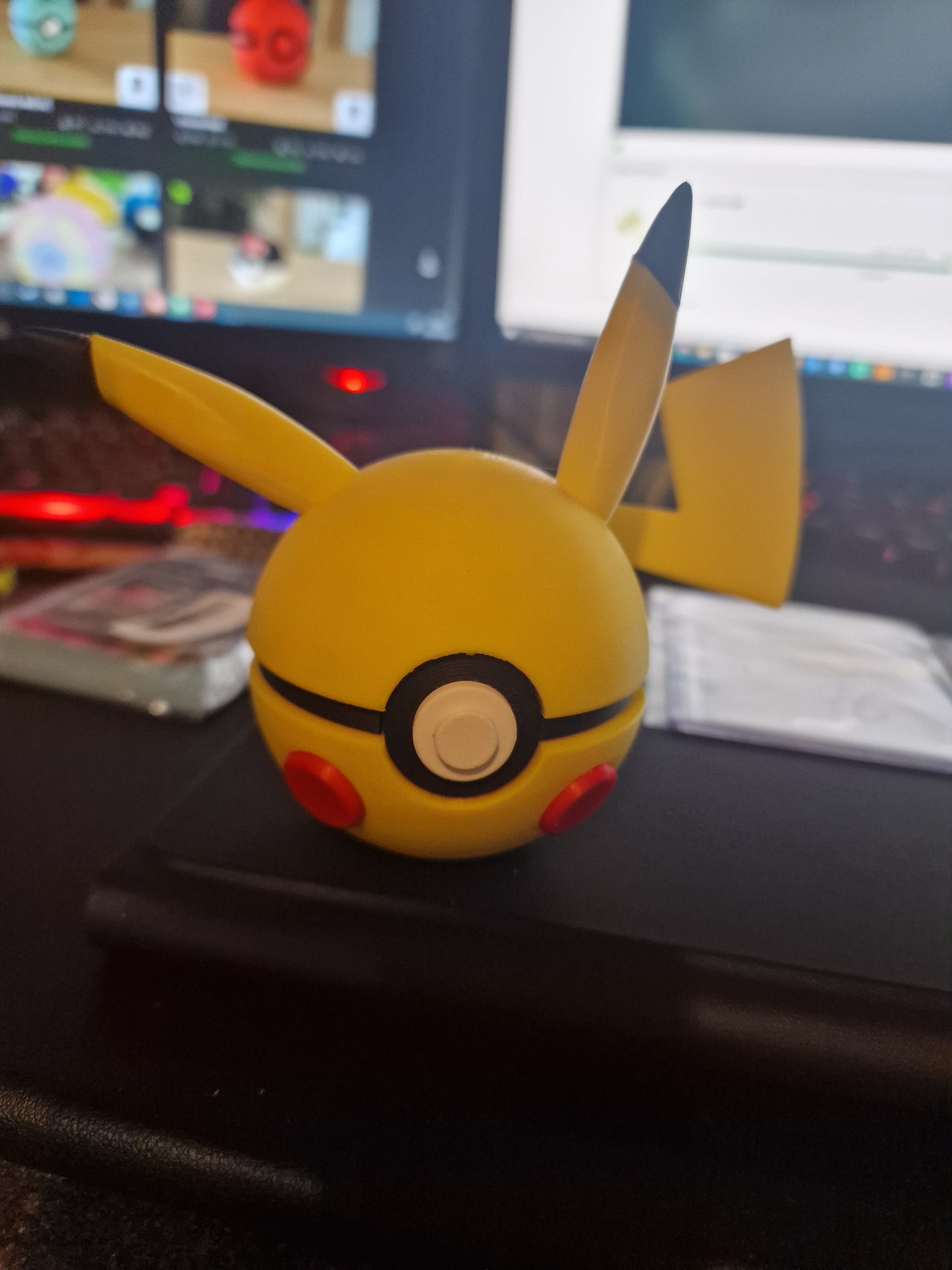 Pikachu ball