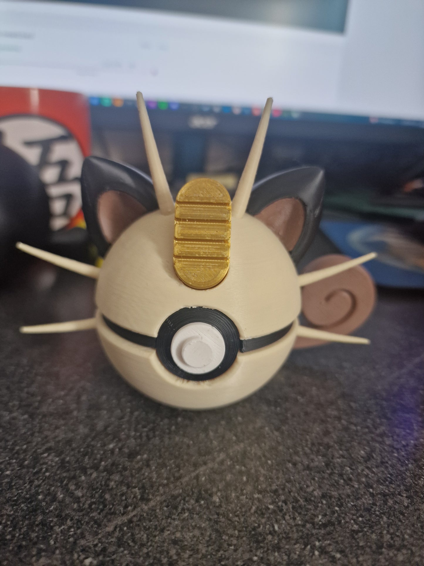 Meowth ball