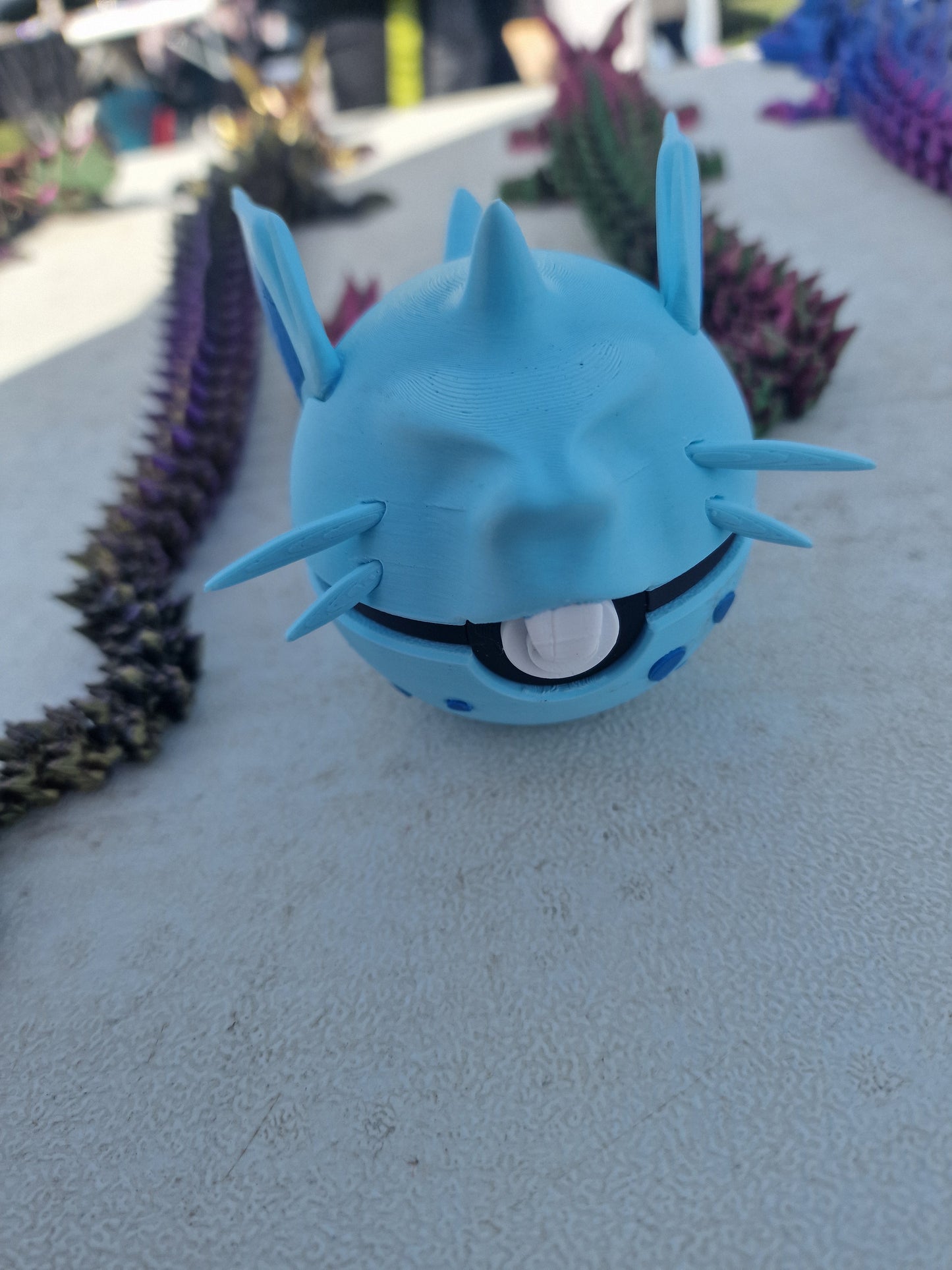 Nidoran ♀️ ball